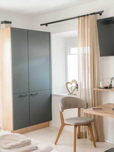 Zimmer Immergrün | © youvia.creations | Julia Prettenthaler | © youvia.creations