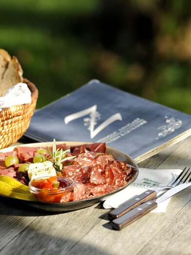 Weingut Zirngast Jause | © Weingut Zirngast | Bernhard Zirngast | Bernhard Zirngast | © Weingut Zirngast | Bernhard Zirngast