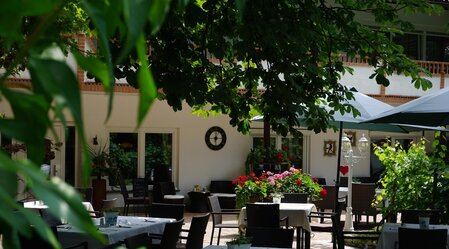 Gastgarten Gartenhotel Klöpferkeller | © Kloepferkeller | © Kloepferkeller